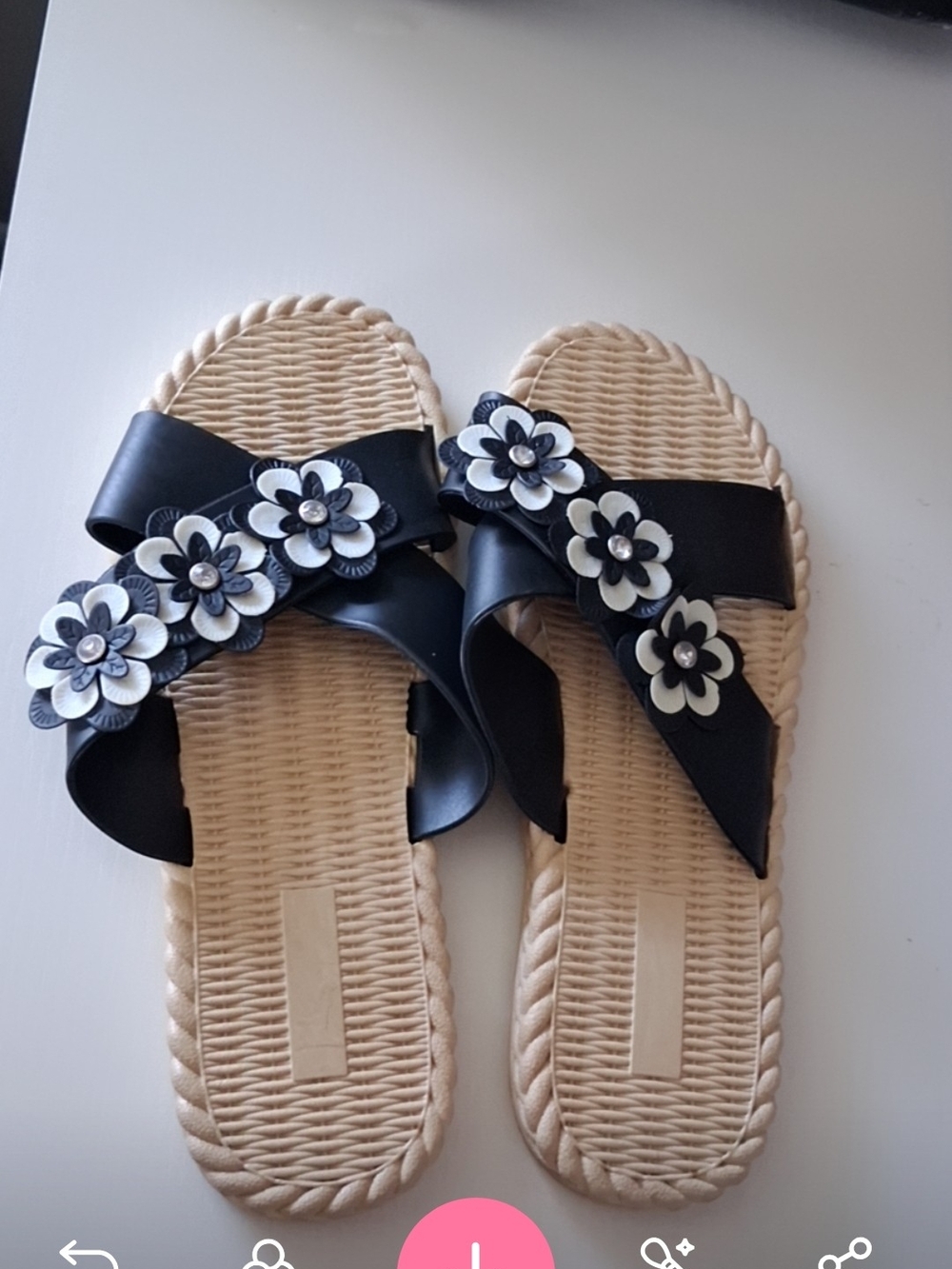 Fitflop Black and White Floral Slide Sandals for Women